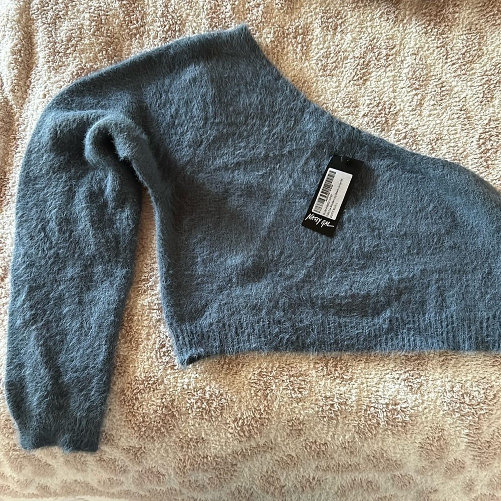 Nasty Gal Fluffy One Shoulder Long Sleeve in Dusty Blue. Size Large